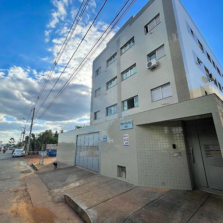 202- APARTAMENTO COMPLETO para até 5 HOSPEDES Patos de Minas Exterior foto